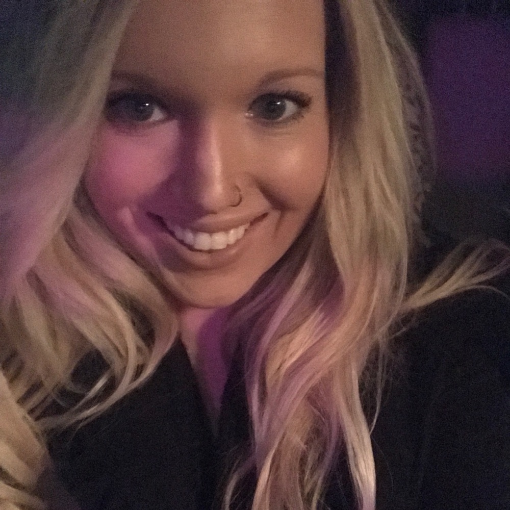 Meet your Posher, Angela